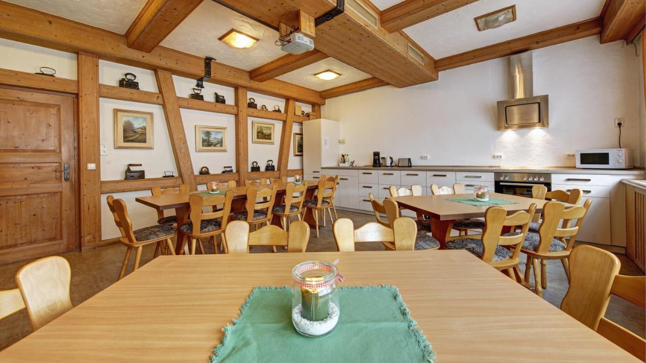 Huttlingen 란트가스트호프 팔켄 B&B 외부 사진