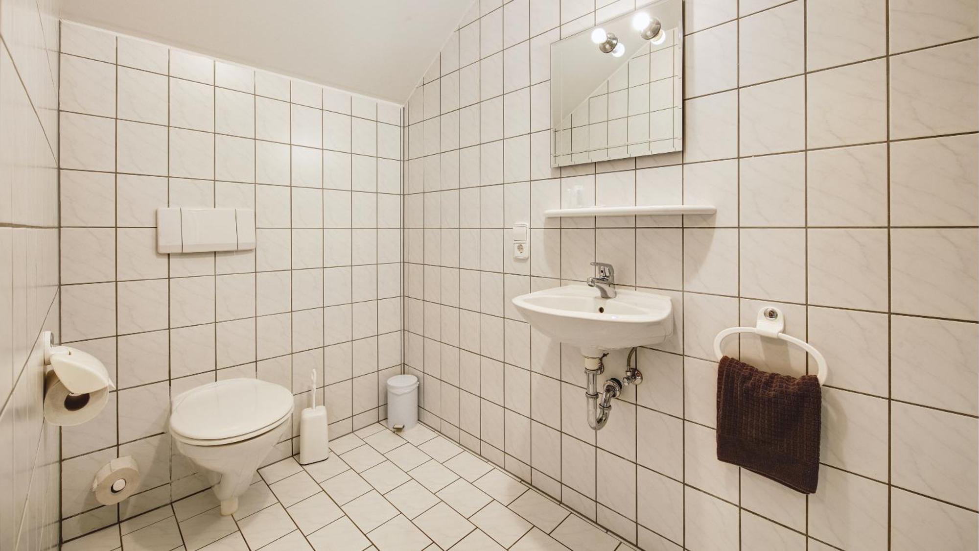 Huttlingen 란트가스트호프 팔켄 B&B 객실 사진